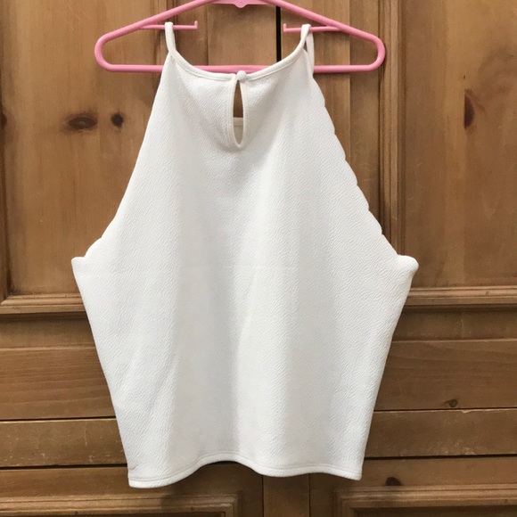 Top. - Picture 2 of 2